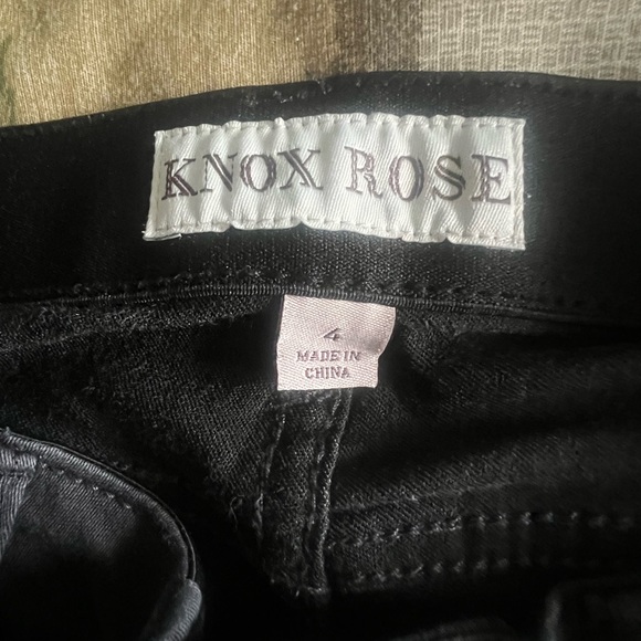 Knox Rose Ladies jeans - Picture 2 of 12
